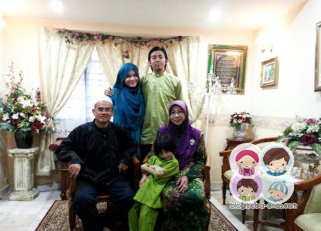 raya-aidilfitri-2013- family picture